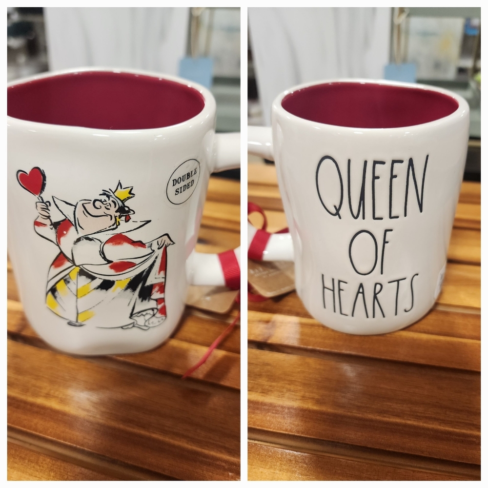 Rae Dunn  Disney Alice in Wonderland "QUEEN OF HEARTS" Mug